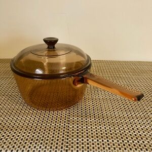 CORNINGWARE Vision 1.5L Pot with Lid Amber Vintage